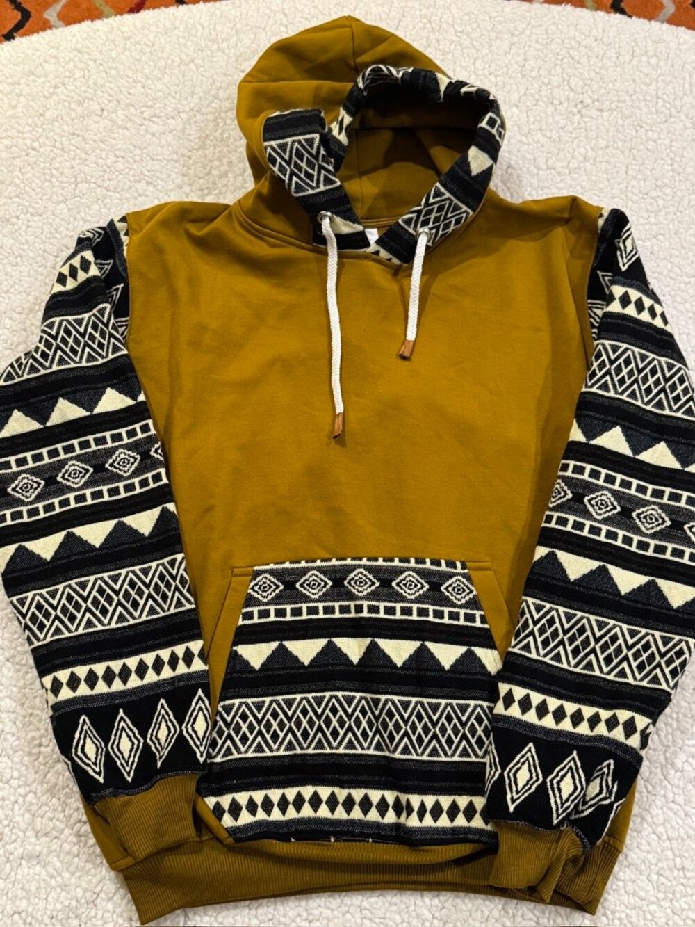 Artesanias Alpaca Wool Geometric Aztec Hoodie - Made in Ecuador - Men's XL